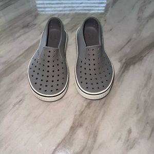 EUC Gray Miles Natives size C11